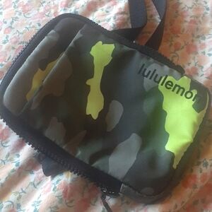 Lululemon easy access crossbody bag